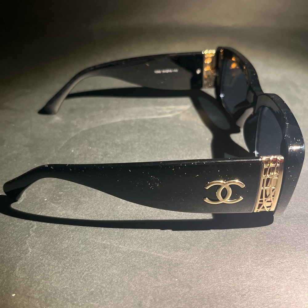 Stylish Black Chanel Rectangular Sunglasses - image 2